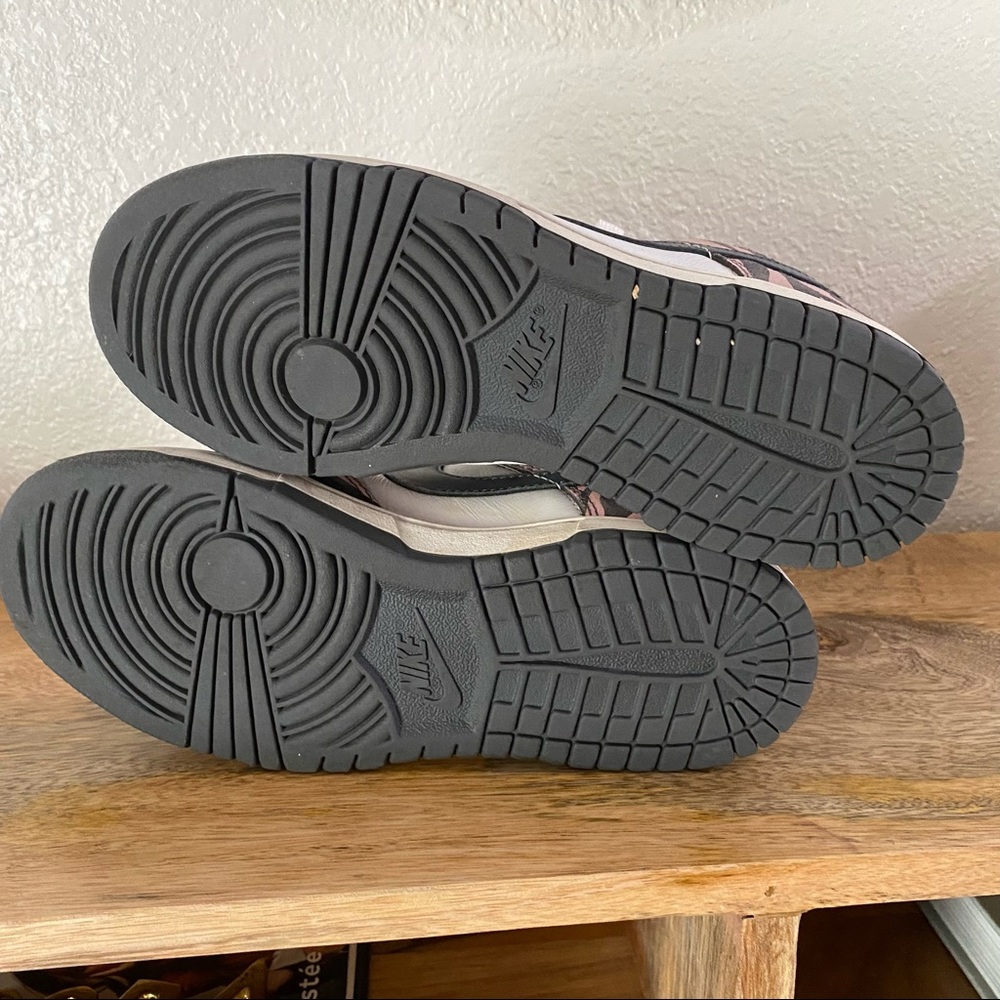 Nike Dunk - Picture 5 of 11